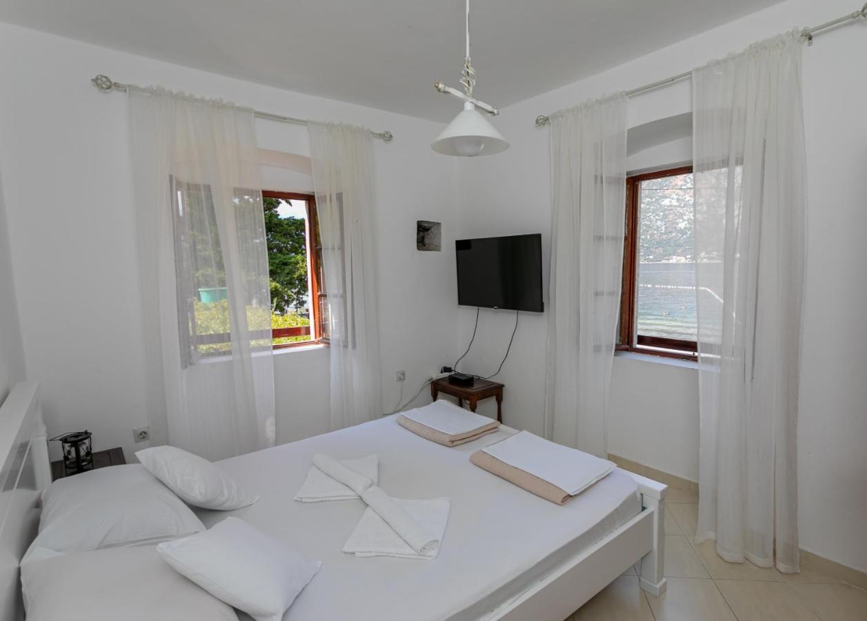 Beachfront House Jovan Kotor Exterior foto